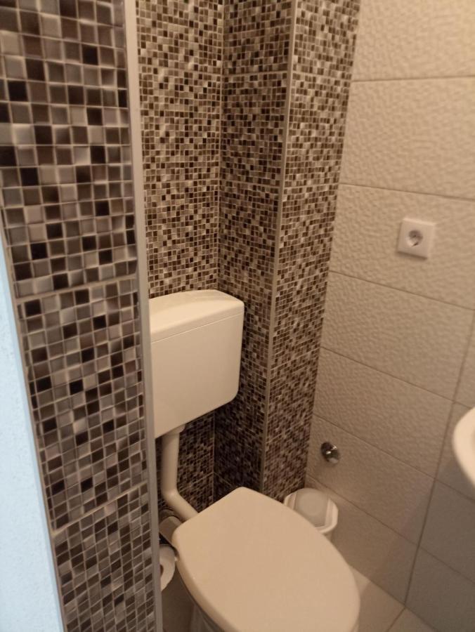 S&R Lake View Hostel 科尼茨 外观 照片